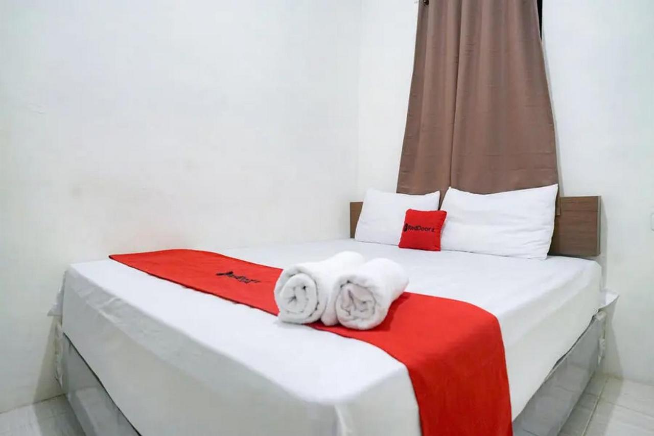 Hotel RedDoorz near Ekowisata Mangrove Belawan Zewnętrze zdjęcie