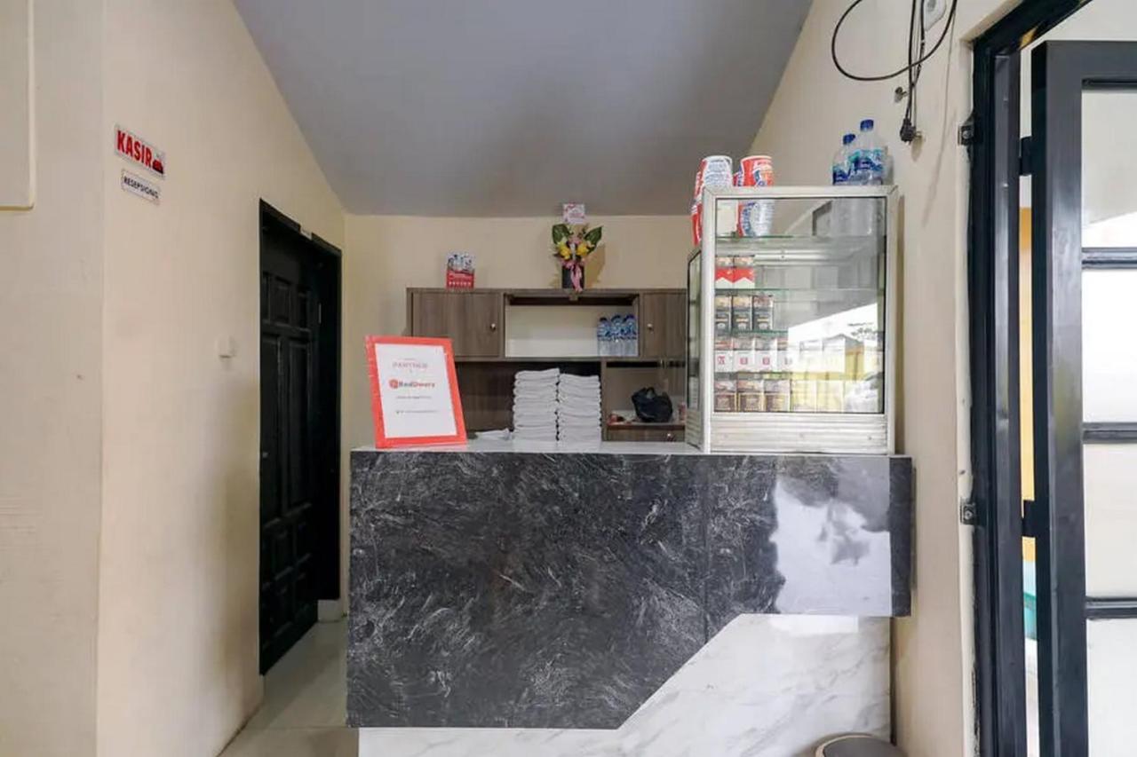 Hotel RedDoorz near Ekowisata Mangrove Belawan Zewnętrze zdjęcie