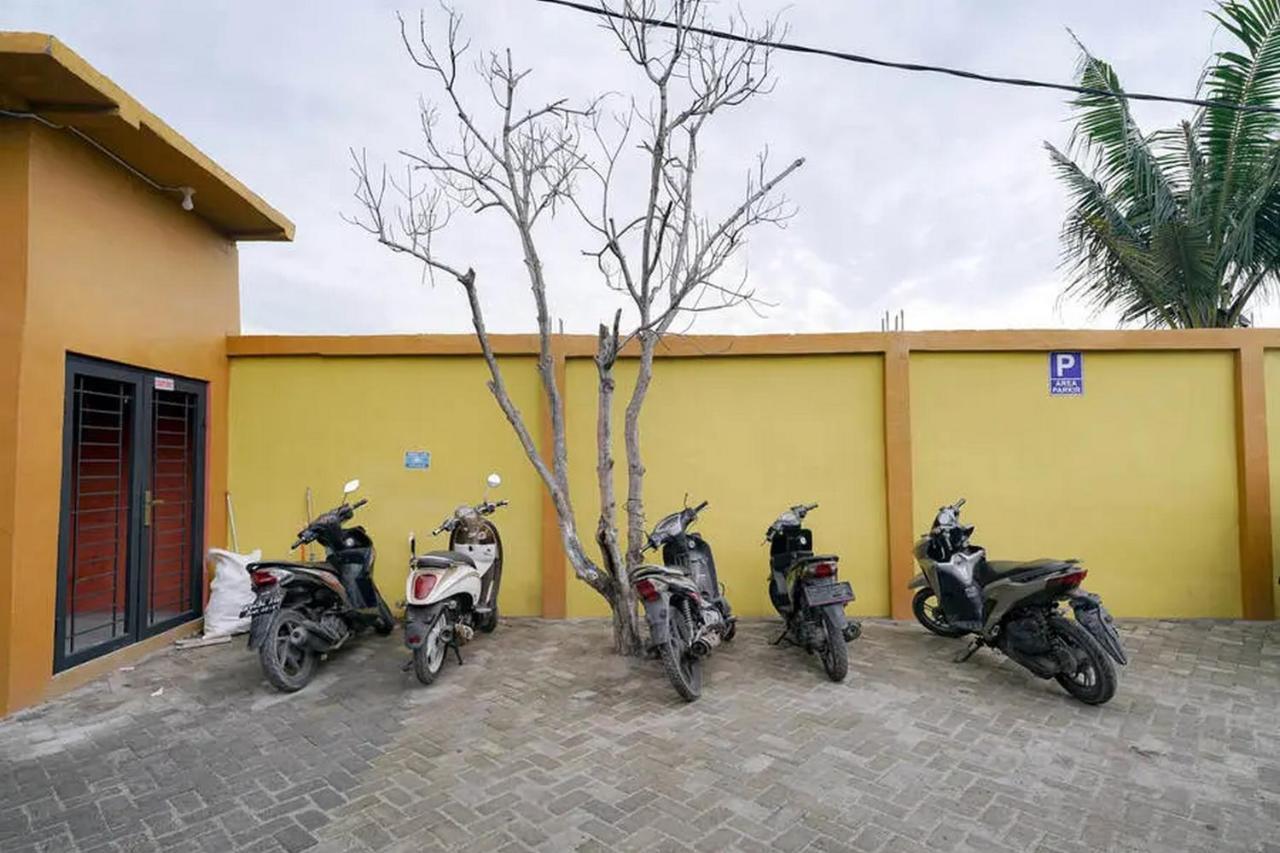 Hotel RedDoorz near Ekowisata Mangrove Belawan Zewnętrze zdjęcie