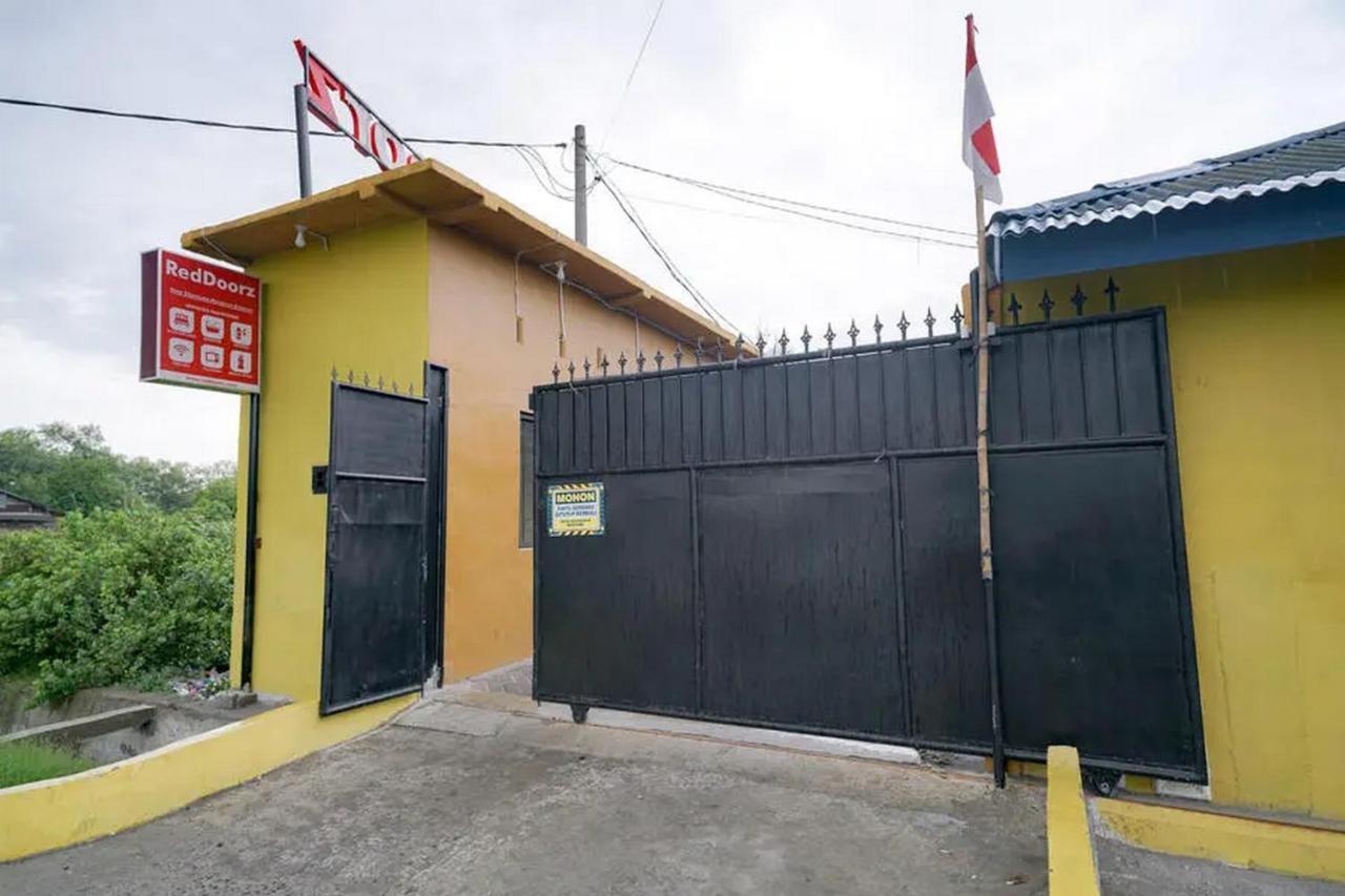 Hotel RedDoorz near Ekowisata Mangrove Belawan Zewnętrze zdjęcie